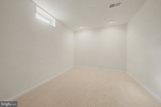42514 PELICAN DR, Chantilly, VA 20152