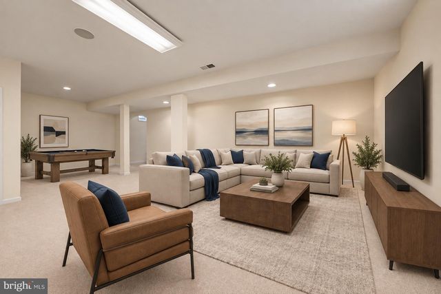 42514 PELICAN DR, Chantilly, VA 20152