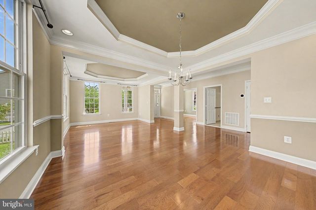 42514 PELICAN DR, Chantilly, VA 20152