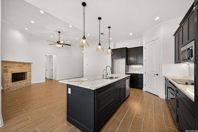 111 John T Court, Castroville, TX 78009