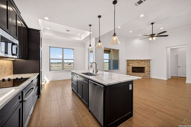 111 John T Court, Castroville, TX 78009