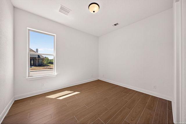 111 John T Court, Castroville, TX 78009