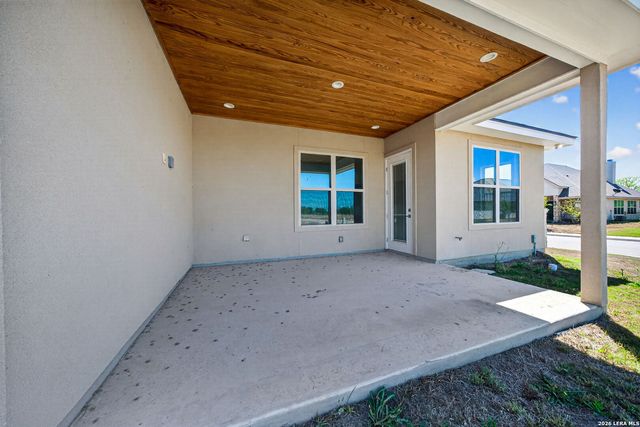 111 John T Court, Castroville, TX 78009