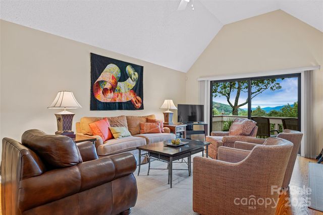 22 Timber Park Drive, Black Mountain, NC 28711