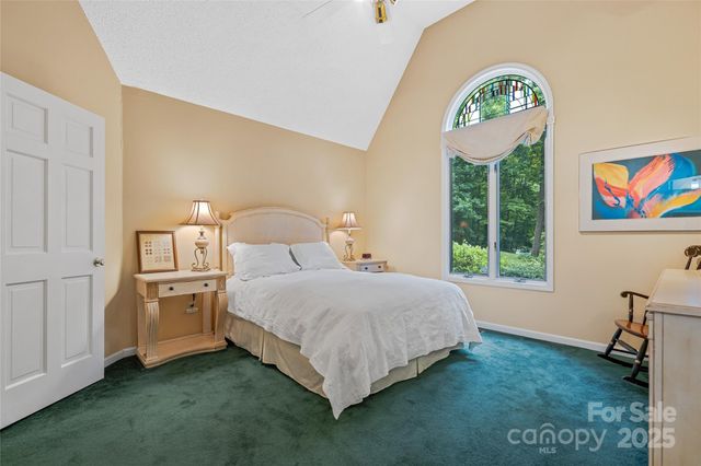 22 Timber Park Drive, Black Mountain, NC 28711