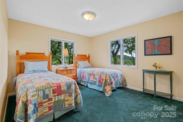 22 Timber Park Drive, Black Mountain, NC 28711