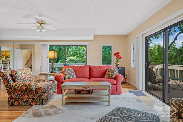 22 Timber Park Drive, Black Mountain, NC 28711