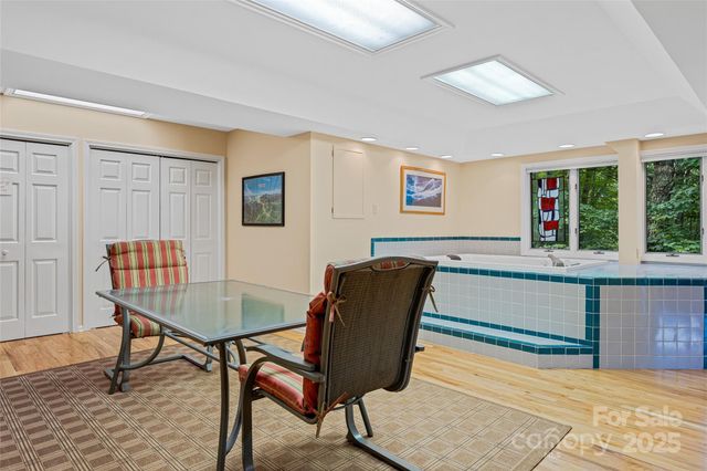 22 Timber Park Drive, Black Mountain, NC 28711
