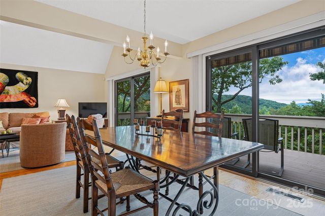 22 Timber Park Drive, Black Mountain, NC 28711