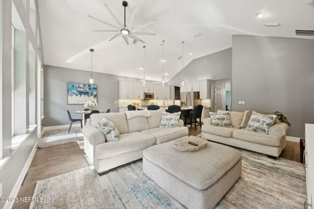 30 AUTUMN BLISS Drive, St. Johns, FL 32259