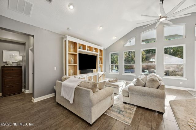 30 AUTUMN BLISS Drive, St. Johns, FL 32259