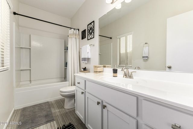 1896 W ROAD AGENT Street, Apache Junction, AZ 85120