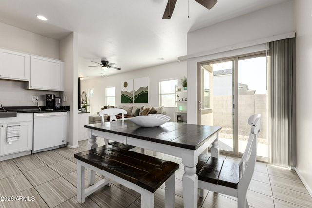 1896 W ROAD AGENT Street, Apache Junction, AZ 85120