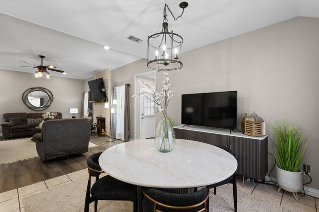 1701 Oakmeadow Drive, Decatur, TX 76234