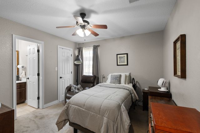 1701 Oakmeadow Drive, Decatur, TX 76234