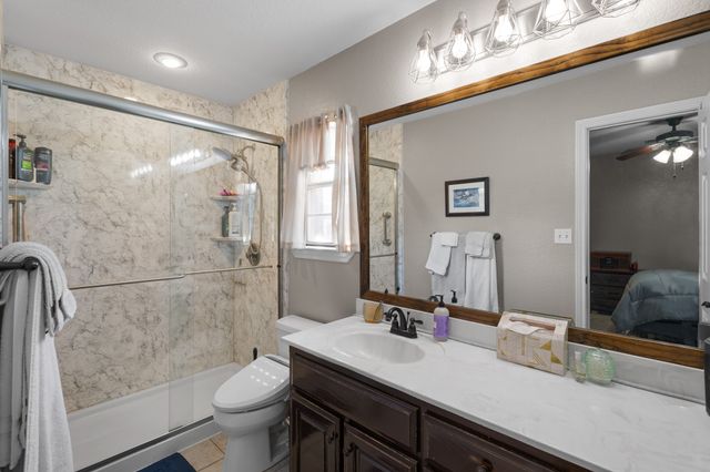 1701 Oakmeadow Drive, Decatur, TX 76234