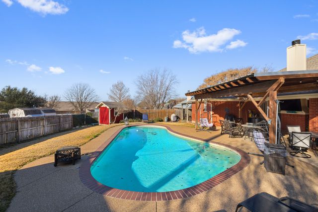 1701 Oakmeadow Drive, Decatur, TX 76234