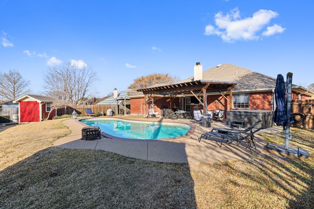 1701 Oakmeadow Drive, Decatur, TX 76234