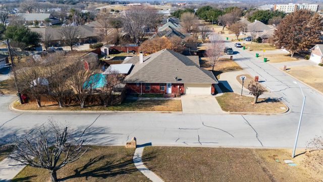1701 Oakmeadow Drive, Decatur, TX 76234