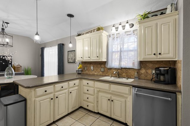 1701 Oakmeadow Drive, Decatur, TX 76234