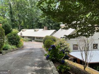 866 Yunai Circle, Clayton, GA 30525