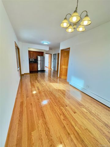 71-77 159 St 3D, Fresh Meadows, NY 11365