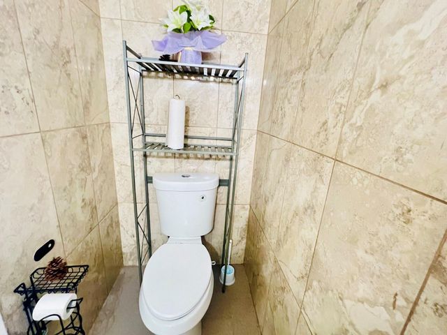 1123 N Andrews Avenue, Fort Lauderdale, FL 33311