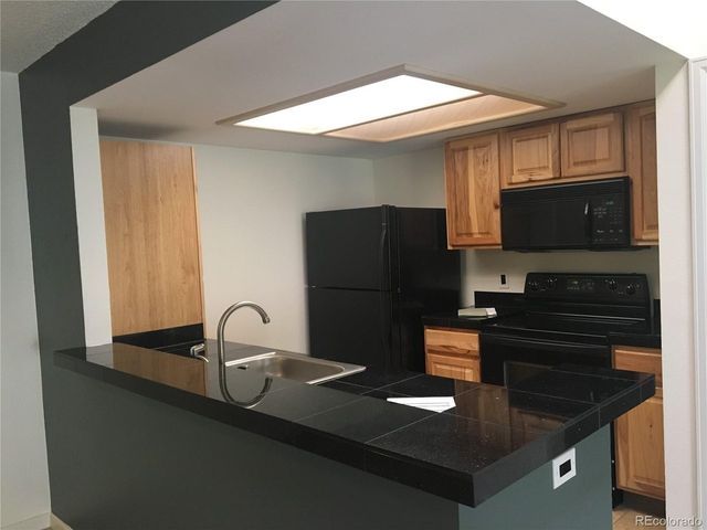7760 W 87th Dr M, Arvada, CO 80005