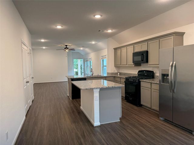 1330 Heather Rosewood Lane, Conroe, TX 77301