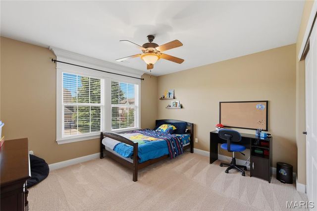 5500 Wooded Creek Drive, O'fallon, MO 63304