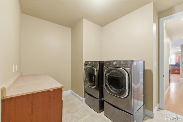 5500 Wooded Creek Drive, O'fallon, MO 63304