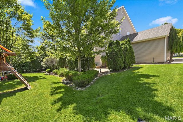5500 Wooded Creek Drive, O'fallon, MO 63304