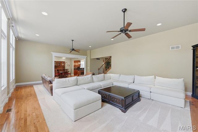 5500 Wooded Creek Drive, O'fallon, MO 63304
