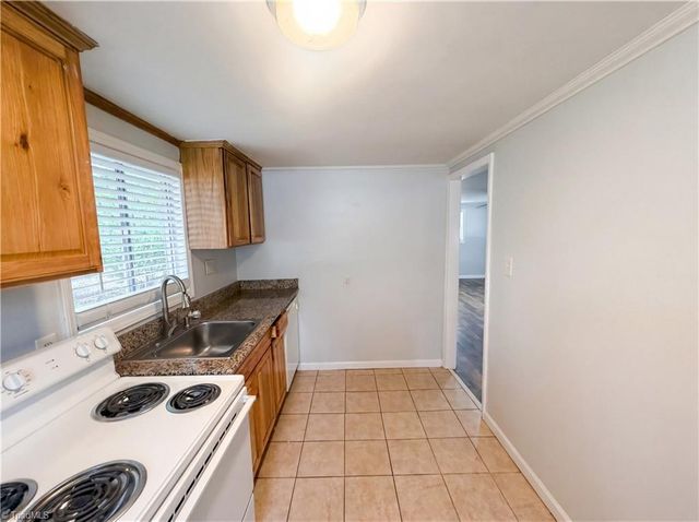 305 Woodbury Street, High Point, NC 27260