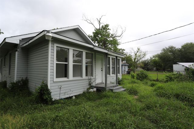 2036 12th Street, Port Arthur, TX 77640