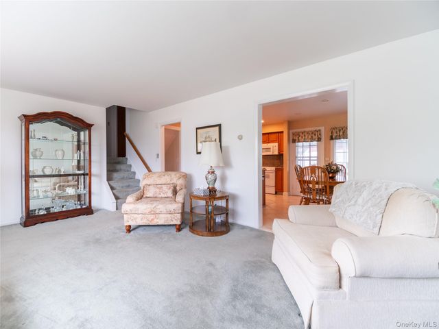 20 Priscilla Lane, Port Chester, NY 10573