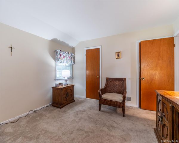 20 Priscilla Lane, Port Chester, NY 10573
