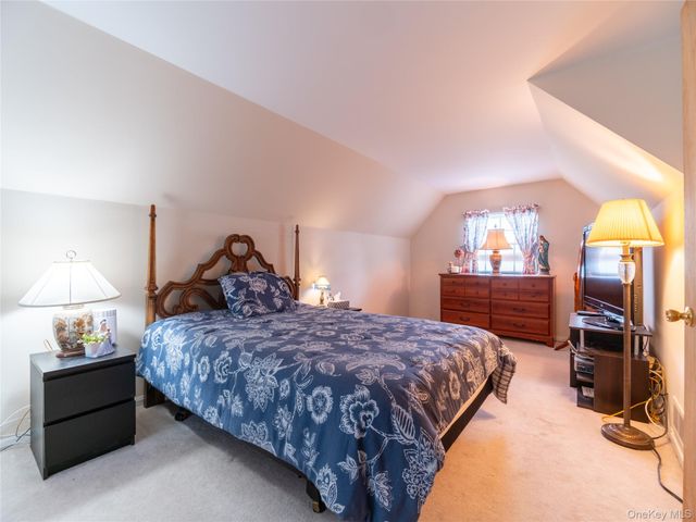 20 Priscilla Lane, Port Chester, NY 10573