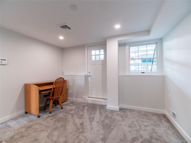 20 Priscilla Lane, Port Chester, NY 10573