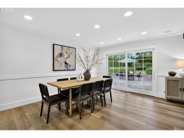 14165 Nw LINMERE Ln, Portland, OR 97229