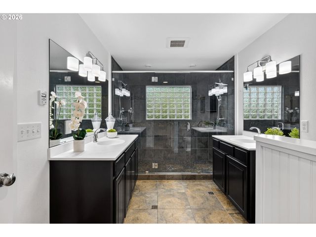 14165 Nw LINMERE Ln, Portland, OR 97229