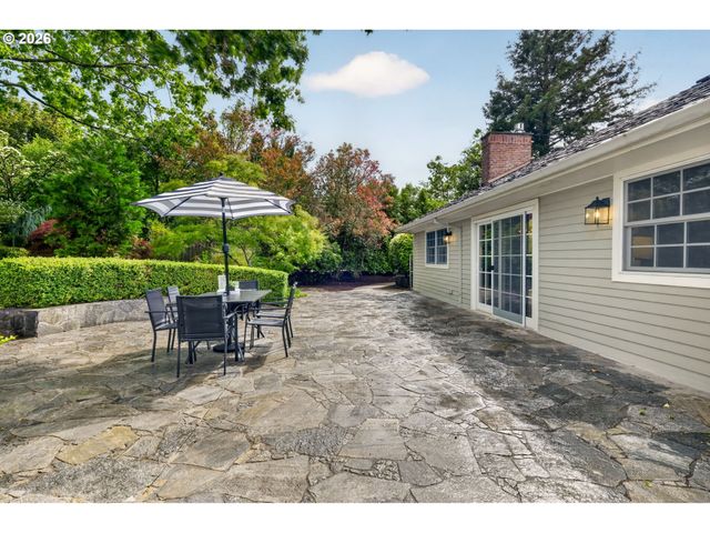 14165 Nw LINMERE Ln, Portland, OR 97229