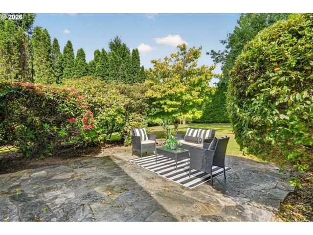 14165 Nw LINMERE Ln, Portland, OR 97229