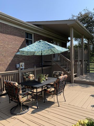 120 Rolling Ridge Drive, Berea, KY 40403