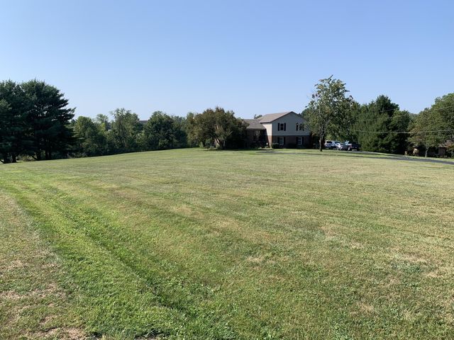 120 Rolling Ridge Drive, Berea, KY 40403