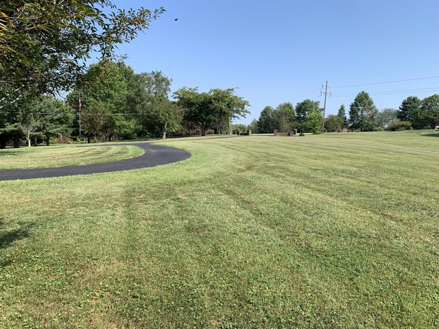 120 Rolling Ridge Drive, Berea, KY 40403