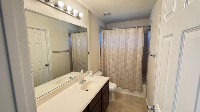 914 Crestmont Trail Drive, Missouri City, TX 77489