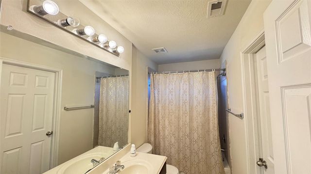 914 Crestmont Trail Drive, Missouri City, TX 77489