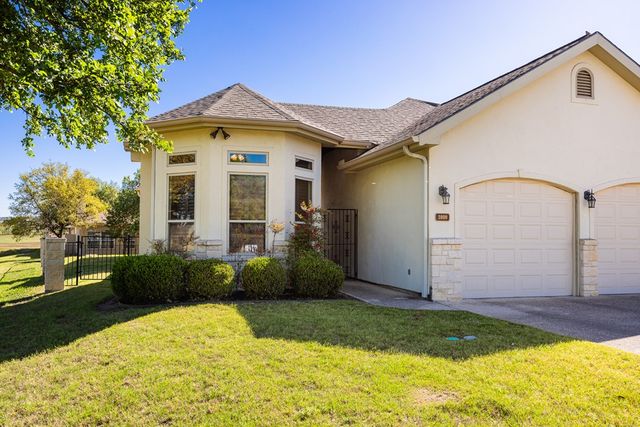 2809 Indian Wells Dr, Kerrville, TX 78028