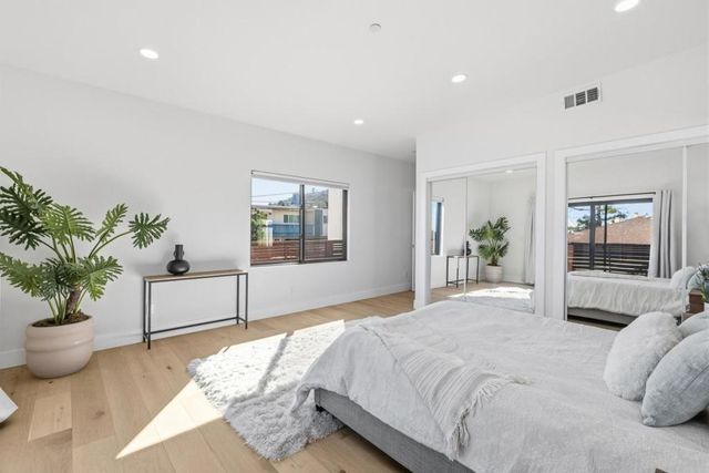 895 Laurel Avenue, Belmont, CA 94002